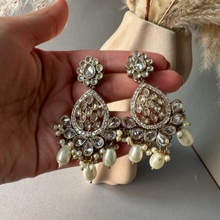 Zeba Earrings and Tikka Set