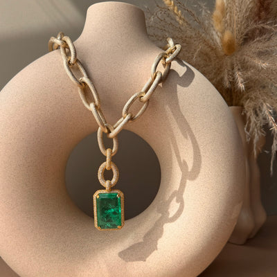Adrena - Green Pendant Chain Necklace