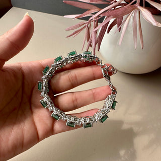 Hibba - Emerald green stone bracelet