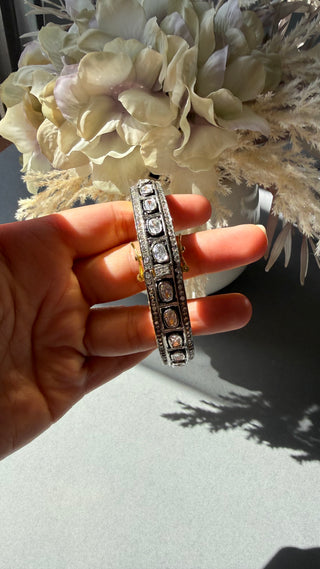 Taiyaba Mix Metal Polki Bangle