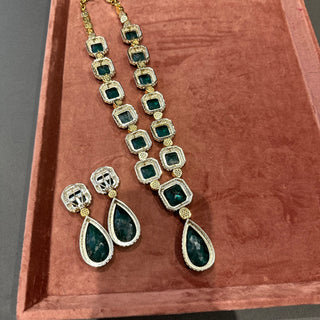 Kulsoom Emerald Color Necklace Set