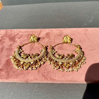 Alizey Chandbali Earrings