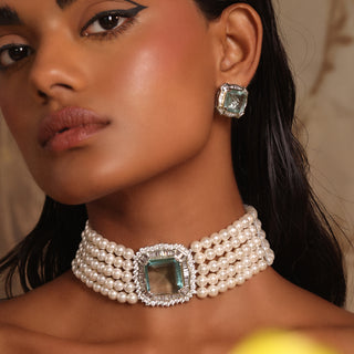 Serena - Aqua Blue Stone Pearl Choker