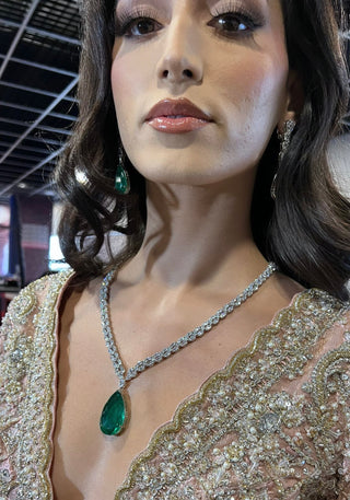 Amilah - Emerald Green Single Stone Necklace Set