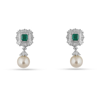 Pearl drop earring