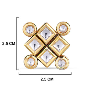 Diamond Shaped Kundan Ring with measurements in cm. 2.5cm by 2.5cm.