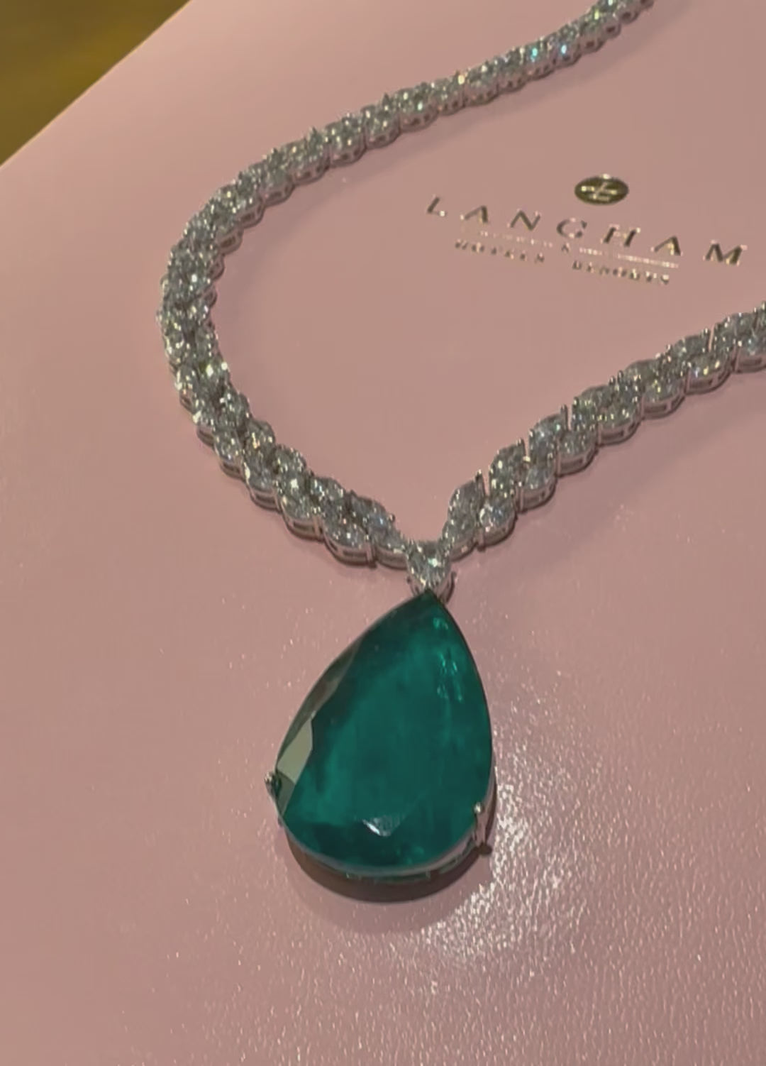 Amilah - Emerald Green Single Stone Necklace Set