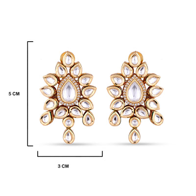 Classic Kundan Studded Earrings with measurements in cm 5cm by 3cm.