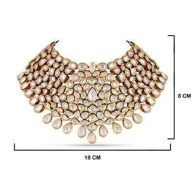 Kundan Studded Choker with measurements in cm. 18cm by 8cm.