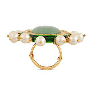 Green Centred Pearled Kundan Ring