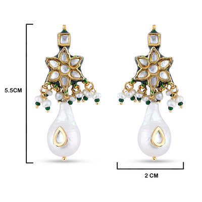 White Drop Star Shaped Kundan Earrings with measurements in cm. Height is 5.5cm and length is 2cm.