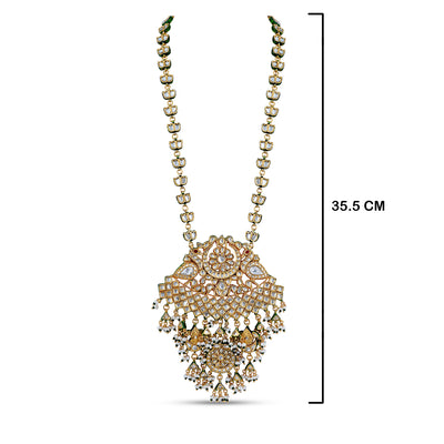 Kundan Green and White Bead Necklace with measurements in cm. 35.5cm.